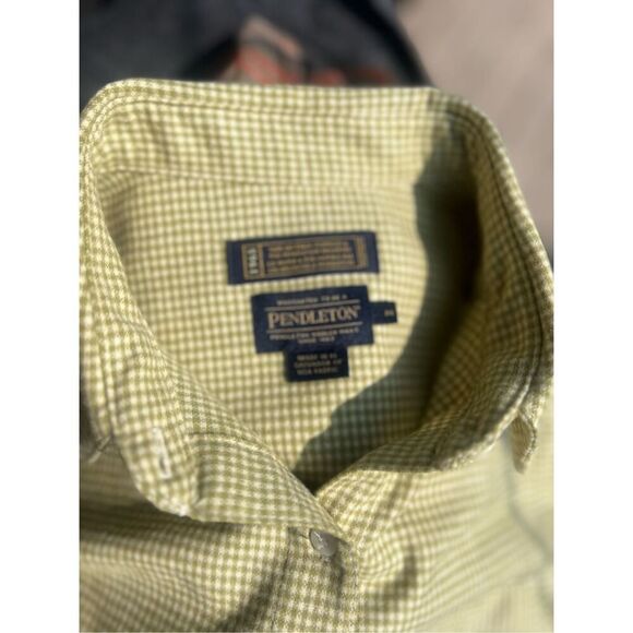 Green white plaid Pendleton button up box crop - Picture 5 of 9